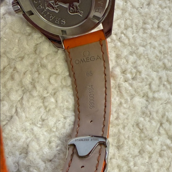 Omega Watch with Vibrant Orange Strap and Black Dial - Picture 6 of 16